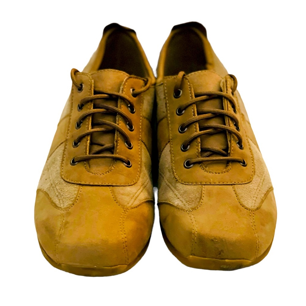 MUNRO AMERICAN Brown Two Toned Suede Shoes Women’s Size 8.5